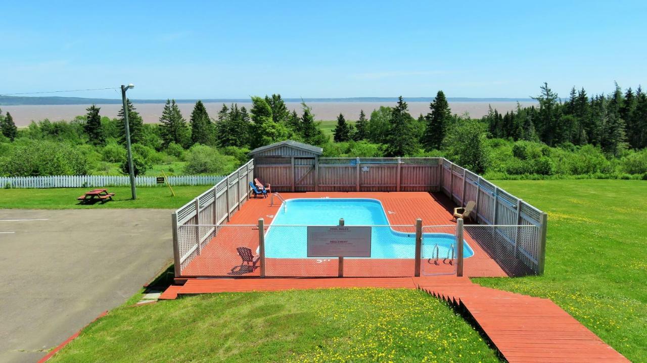 Hopewell Rocks Motel & Country Inn Хоупуел Кейп Екстериор снимка