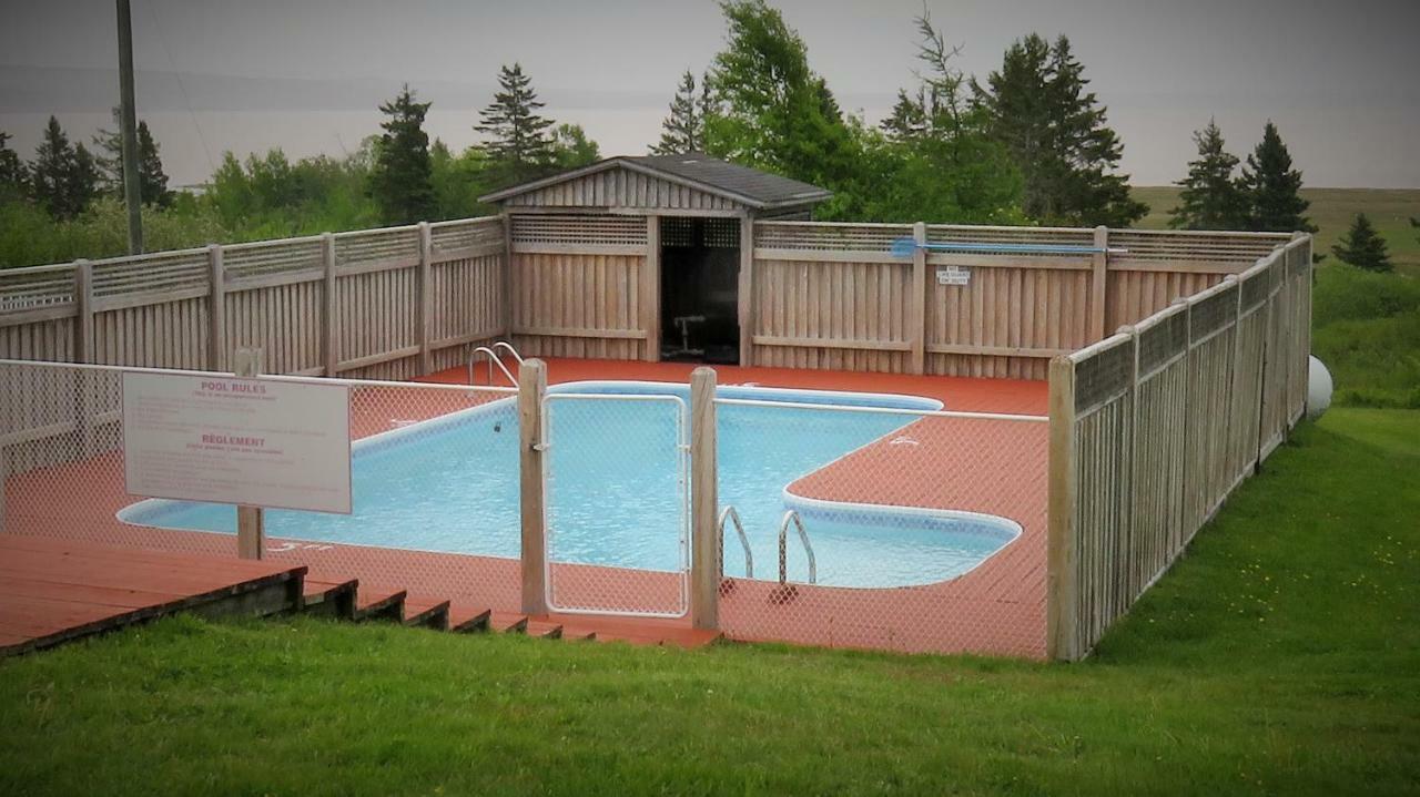 Hopewell Rocks Motel & Country Inn Хоупуел Кейп Екстериор снимка