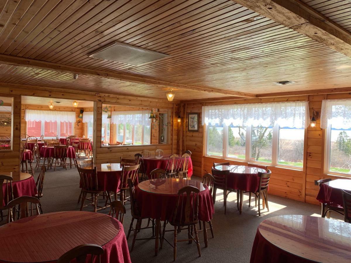 Hopewell Rocks Motel & Country Inn Хоупуел Кейп Екстериор снимка